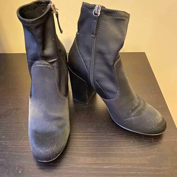 Shoes - Picture 2 of 2